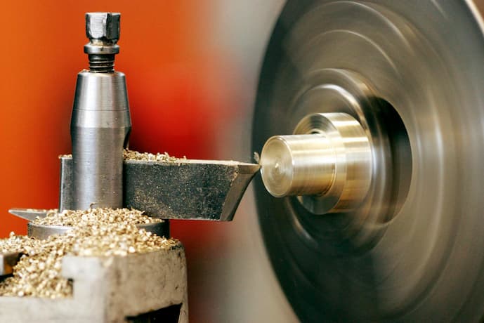 Vantagens da usinagem de peças automotivas conforme desenho técnico
